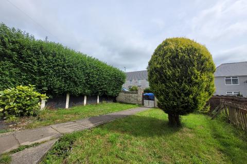 3 bedroom semi-detached house to rent, Lilian Grove, Ebbw Vale