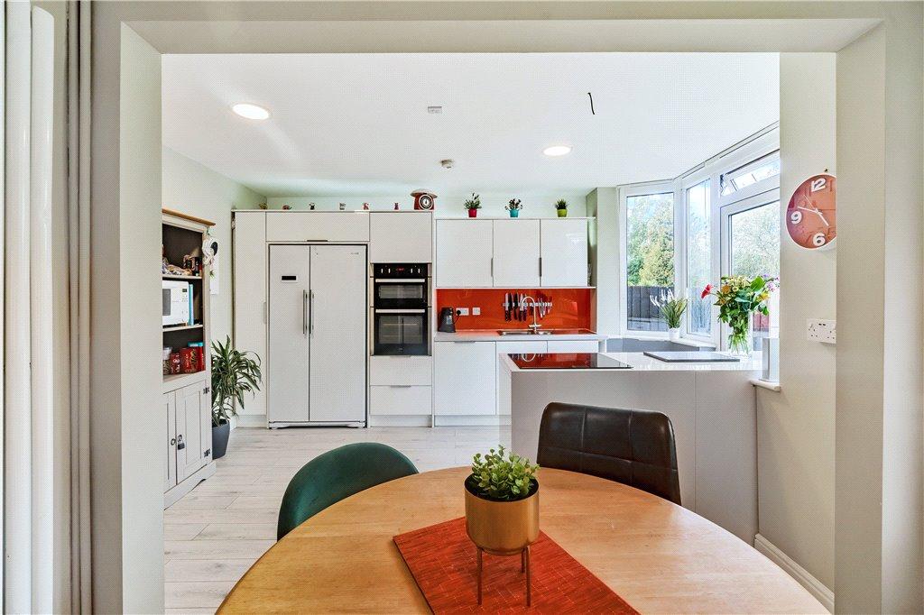 Diner &amp; Kitchen