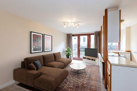 2 bedroom flat for sale, 31/3 Fettes Row, Edinburgh, EH3