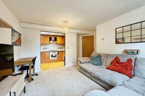 2 bedroom flat to rent, Wilmslow Road, Withington, Manchester, M20