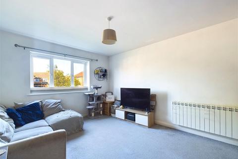1 bedroom flat for sale, Woodsdale Court, Dominion Road, Worthing BN14 8JQ