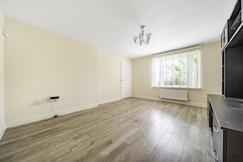 3 bedroom terraced house to rent, Rainbow Road Erith DA8