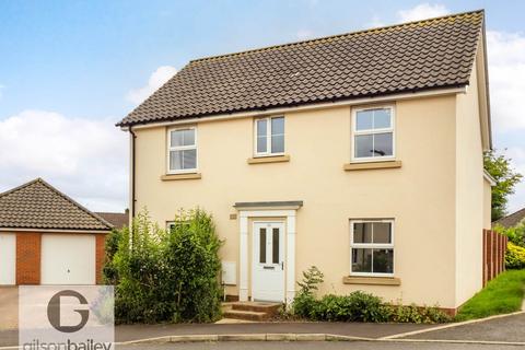 4 bedroom detached house for sale, Maurecourt Drive, Norwich NR13