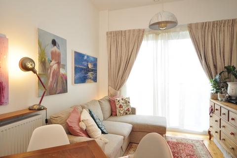 1 bedroom flat to rent, Manor Road Wallington SM6