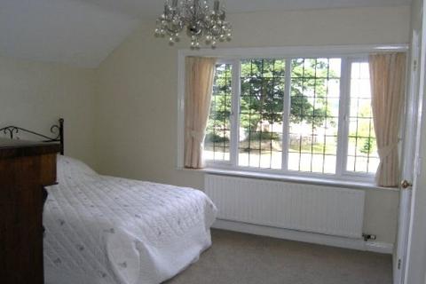 4 bedroom cottage to rent, Scarcroft, Leeds LS14