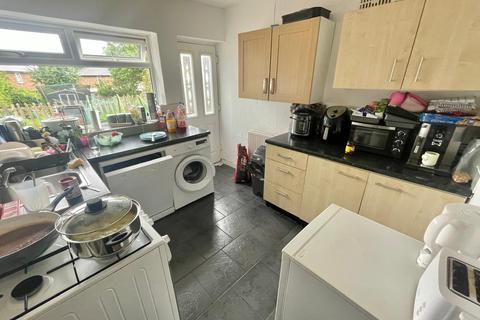 3 bedroom terraced house to rent, Colindale Road, Birmingham B44