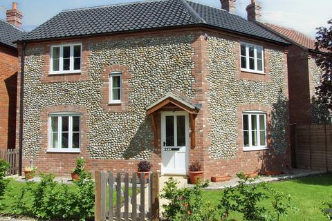 3 bedroom detached house to rent, Pearsons Road, Holt NR25