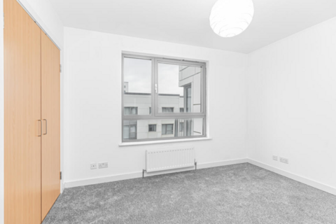 3 bedroom flat to rent, 9, Western Harbour Midway, Edinburgh, EH6 6LE