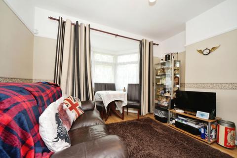 3 bedroom semi-detached house for sale, Birdbrook Road, London SE3