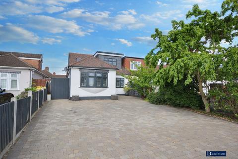 3 bedroom chalet for sale, Wingletye Lane, Borders of Emerson Park, Hornchurch, RM11