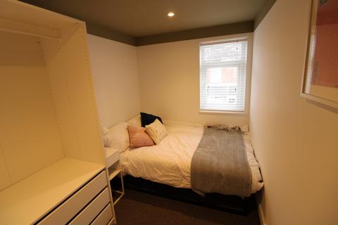 undefined, Wyggeston Street, Burton upon Trent DE13