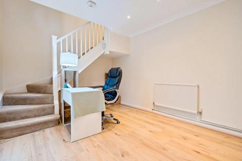 1 bedroom end of terrace house for sale, High Wycombe,  Buckinghamshire,  HP13