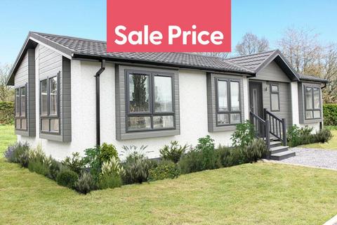 2 bedroom lodge for sale, Blackpool, Lancashire, FY4