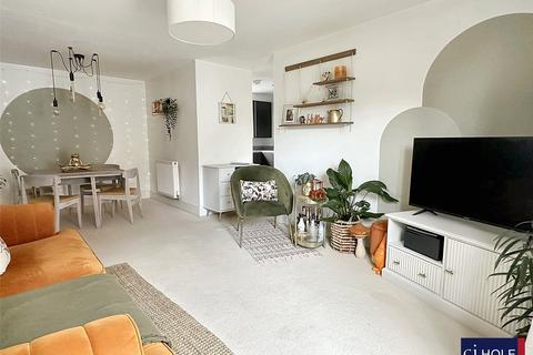 Flat 1, 7 Suffolk Drive, Gloucester, GL1 2AF