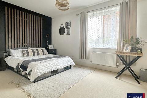 Flat 1, 7 Suffolk Drive, Gloucester, GL1 2AF
