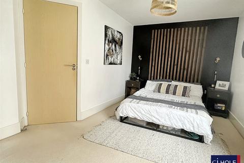 Flat 1, 7 Suffolk Drive, Gloucester, GL1 2AF