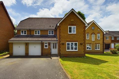 5 bedroom detached house for sale, Creslow Way, Stone, Aylesbury