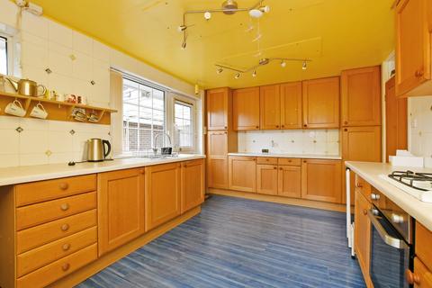 5 Alton Close, Dronfield Woodhouse, Dronfield, S18 8RU