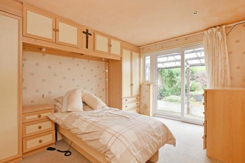 5 Alton Close, Dronfield Woodhouse, Dronfield, S18 8RU