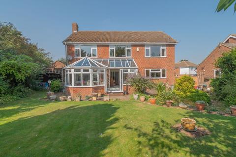 4 bedroom detached house for sale, Abingdon Grove, Upstreet, CT3