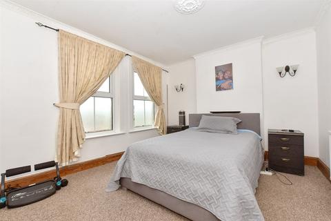 3 bedroom semi-detached house for sale, Christchurch Road, Ashford, Kent