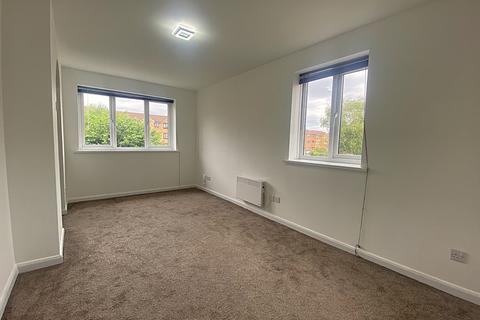 1 bedroom apartment to rent, Feltham, Feltham TW13