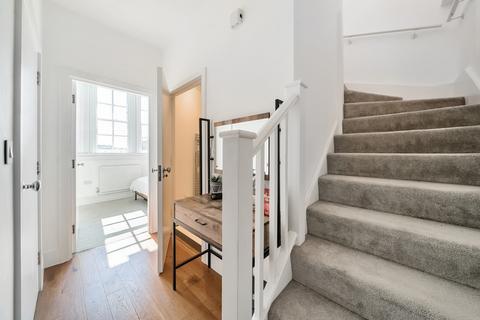 1 bedroom apartment for sale, Winchester Street, London