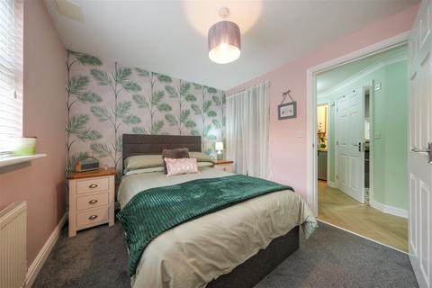 2 bedroom ground floor flat for sale, Crossland Mews, Lymm WA13