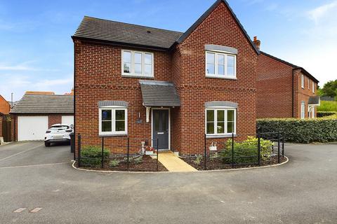 4 bedroom detached house for sale, Chesterfield S42