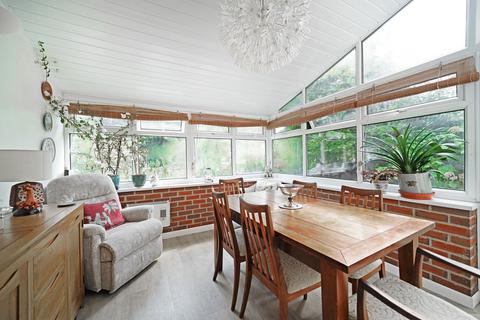 4 Bentley Farm Close, Bentley Heath, Solihull, B93 8AT