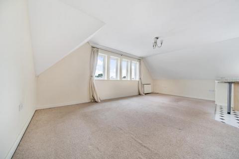 1 bedroom flat for sale, Woking,  Surrey,  GU21