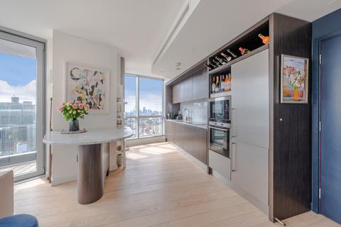 2 bedroom flat for sale, Charrington Tower, 11 Biscayne Avenue, London