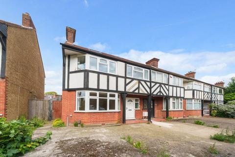 4 bedroom end of terrace house for sale, Gunnersbury Avenue, Acton, W3