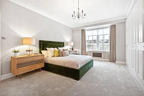 3 bedroom flat to rent, Grosvenor Square, Mayfair, London