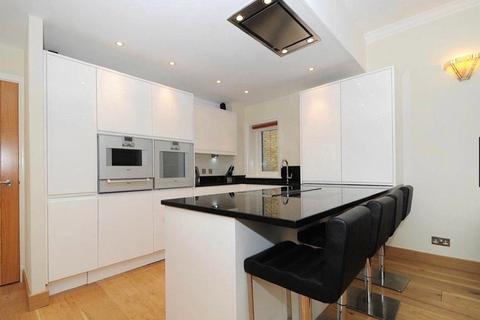 2 bedroom flat for sale, Swan House, 5 All Souls Place, London