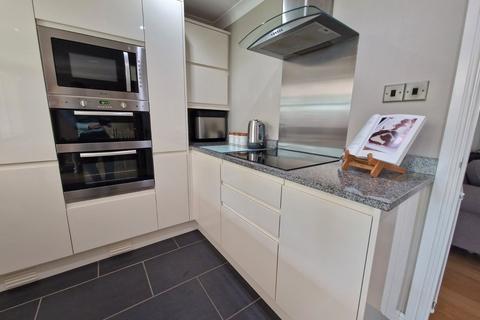 37 Bathurst Close, Burnham-on-sea, TA8 2SZ