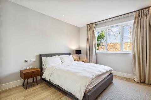 5 bedroom house to rent, Pembroke Gardens, East Sheen, London