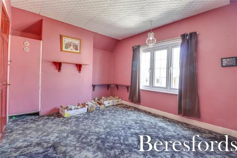 2 bedroom semi-detached house for sale, Priests Lane, Shenfield, CM15