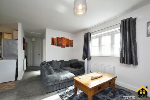 2 bedroom flat for sale, woolsack close, Tetbury, Glos, GL8