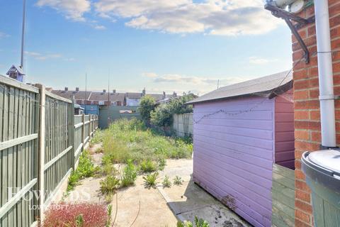 3 bedroom terraced house for sale, Raglan Street, Lowestoft