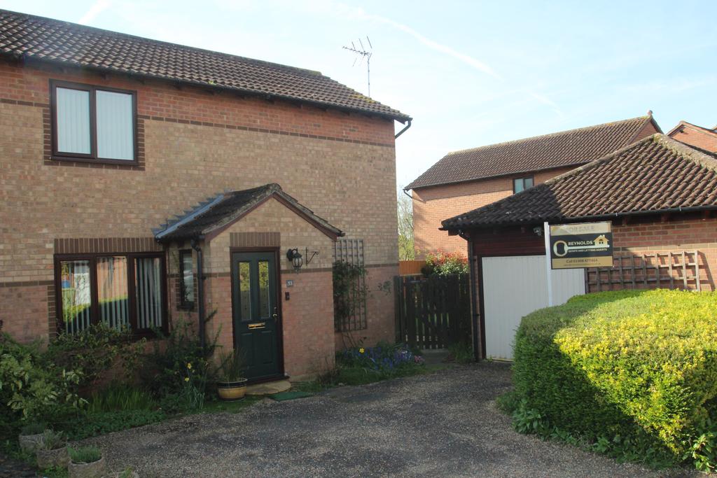 Hexham Gardens, Bletchley MK3 3 bed end of terrace house for sale £310,000