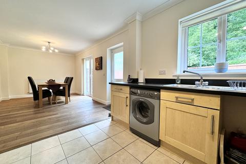 18 Trem Y Dyffryn, Mountain Ash, CF45 4AQ