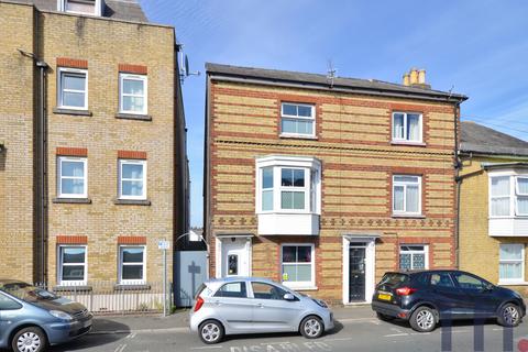 3 bedroom end of terrace house for sale, Newport PO30