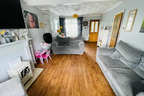 2 bedroom terraced house for sale, Golf View, Nantyglo, Ebbw Vale, Blaenau Gwent, NP23 4NL