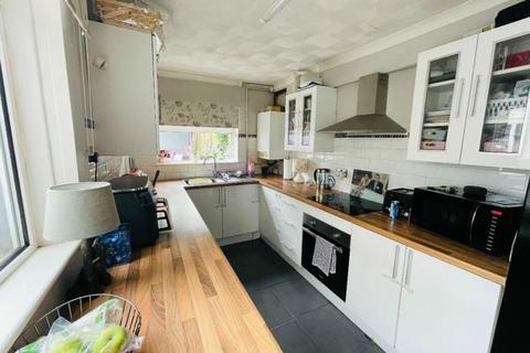 3 Golf View, Nantyglo, Ebbw Vale, NP23 4NL