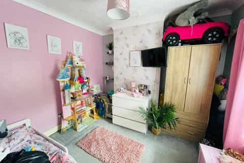3 Golf View, Nantyglo, Ebbw Vale, NP23 4NL
