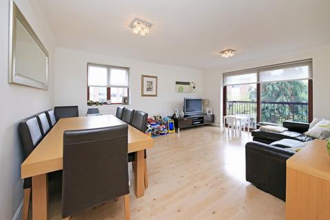 2 bedroom apartment to rent, Canterbury Court, Woodlands, Golders Green, NW11