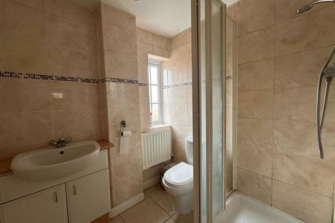1 Chalon Close, Wellingborough, NN8 4JN