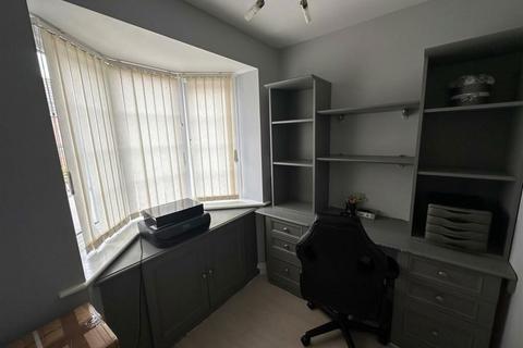 1 Chalon Close, Wellingborough, NN8 4JN