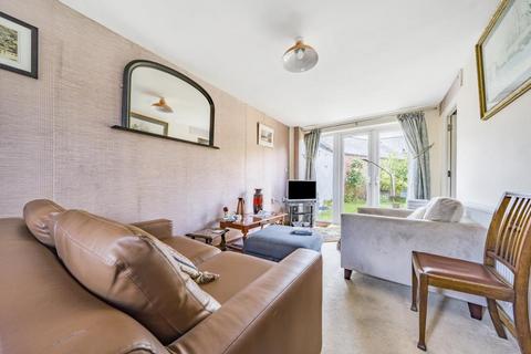 2 bedroom semi-detached house for sale, Banbury,  Oxfordshire,  OX16